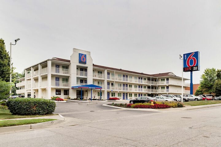 Pet Friendly Motel 6 Baltimore - Bwi Airport in Linthicum Heights, Maryland