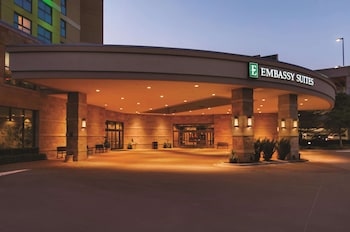 Pet Friendly Embassy Suites Dallas-Frisco Hotel, Convention Center, & Spa in Frisco, Texas