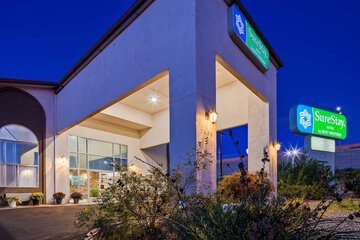 Pet Friendly Surestay Hotel By Best Western Albuquerque Midtown in Albuquerque, New Mexico