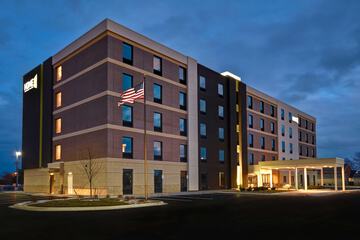 Pet Friendly Home2 Suites by Hilton Bowling Green  in Bowling Green, Ohio