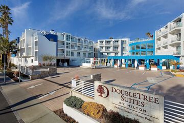 Pet Friendly DoubleTree Suites by Hilton Doheny Beach Dana Point in Dana Point, California