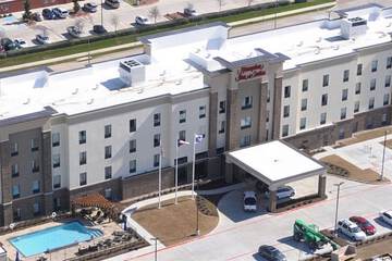 Pet Friendly Hampton Inn & Suites Dallas / Ft. Worth Airport South in Fort Worth, Texas
