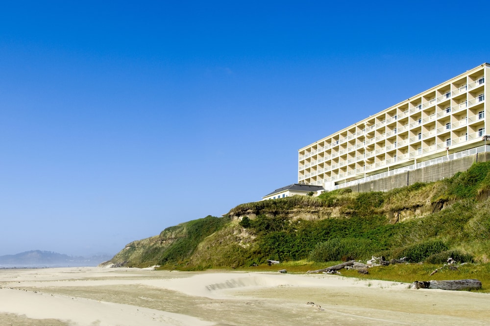 71 Best VERIFIED Pet Friendly Hotels on Oregon Coast with Weight Limits